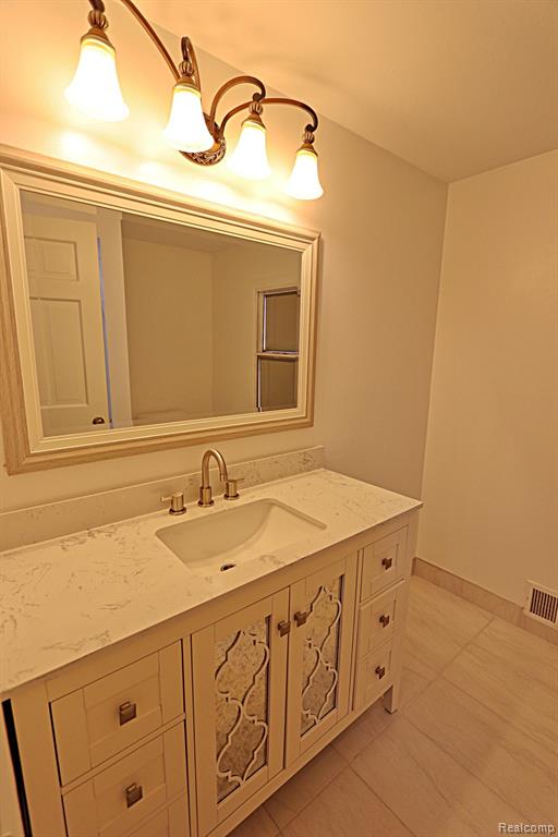 4003 OLD DOMINION Drive, West Bloomfield, MI 48323 — Photo 29