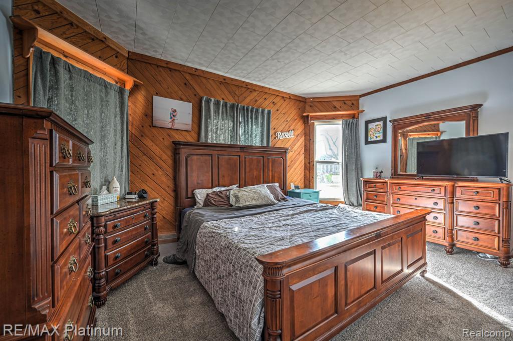 604 S LEROY Street, Fenton, MI 48430 — Photo 17