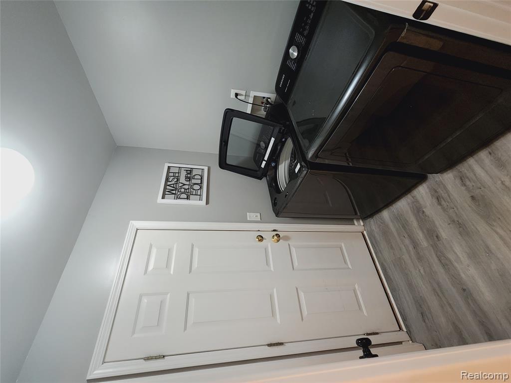 5184 Meadow Crest Circle, Holly, MI 48442 — Photo 11