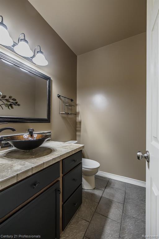 5492 E Alyssa Court, White Lake, MI 48383 — Photo 34