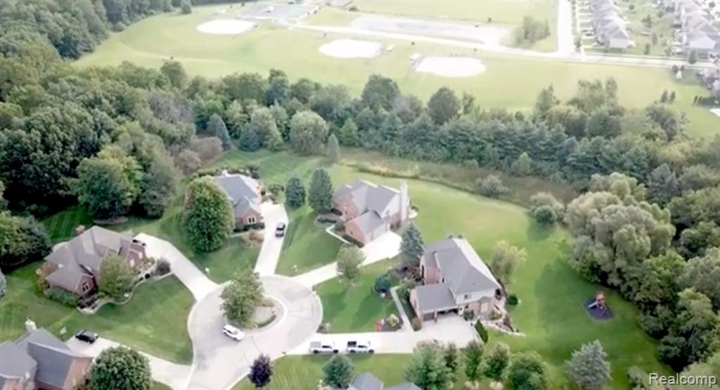 858 WOODSIDE Court, Lake Orion, MI — Photo 33