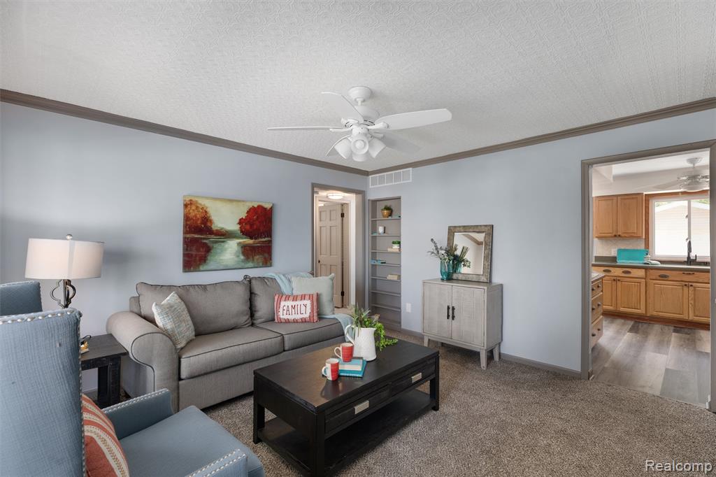 24921 Lexington Avenue, Eastpointe, MI 48021 — Photo 7