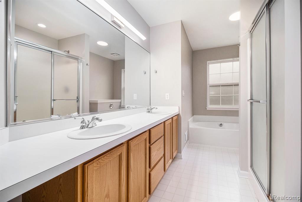 4659 Mesa Court, Clarkston, MI 48348 — Photo 18