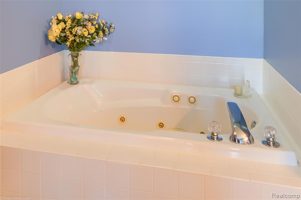 1447 Crystal Pond Drive, Davison, MI 48423 — Photo 37