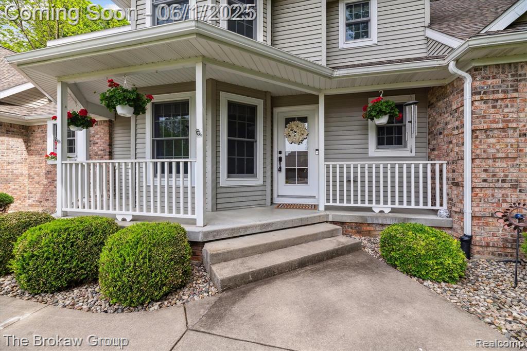 6387 Pinebrook Lane, Burton, MI 48509 — Photo 8
