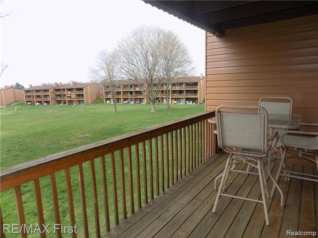 48195 Bayshore Drive, Belleville, MI 48111 — Photo 5