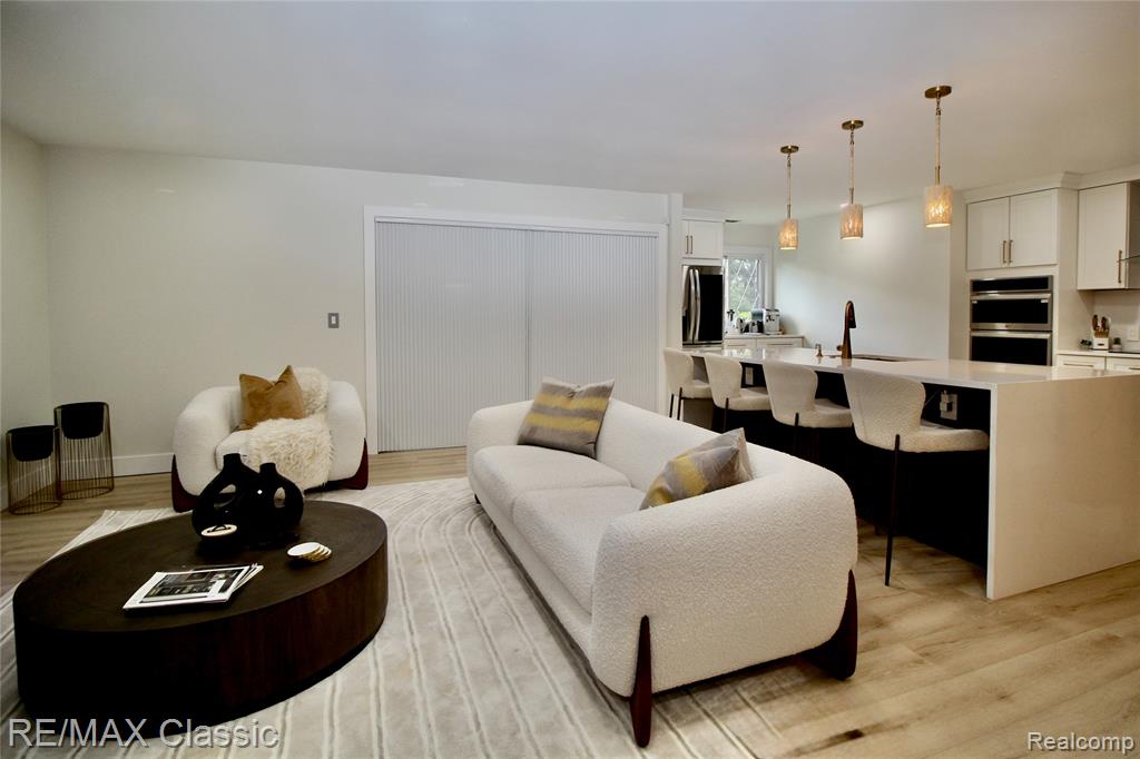 42160 Woodward Avenue, Bloomfield Hills, MI 48304 — Photo 11