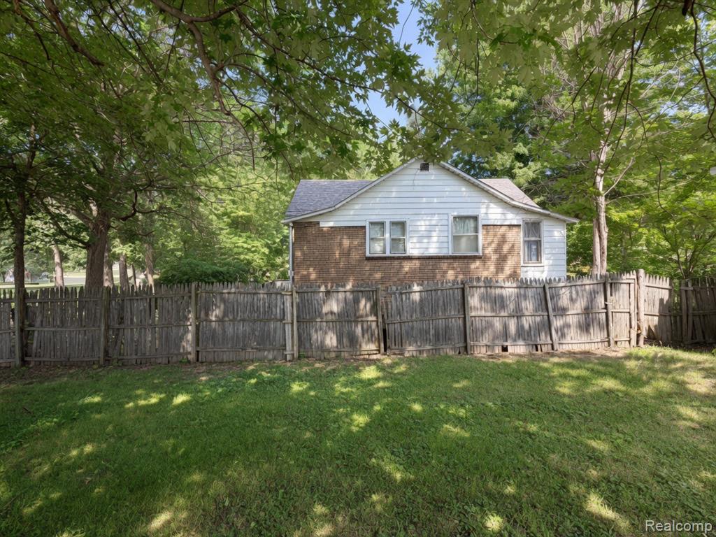 5629 Gateshead Street, Grosse Pointe, MI 48236 — Photo 6