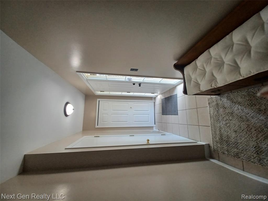 17200 Chesapeake Circle, Walled Lake, MI 48390 — Photo 2