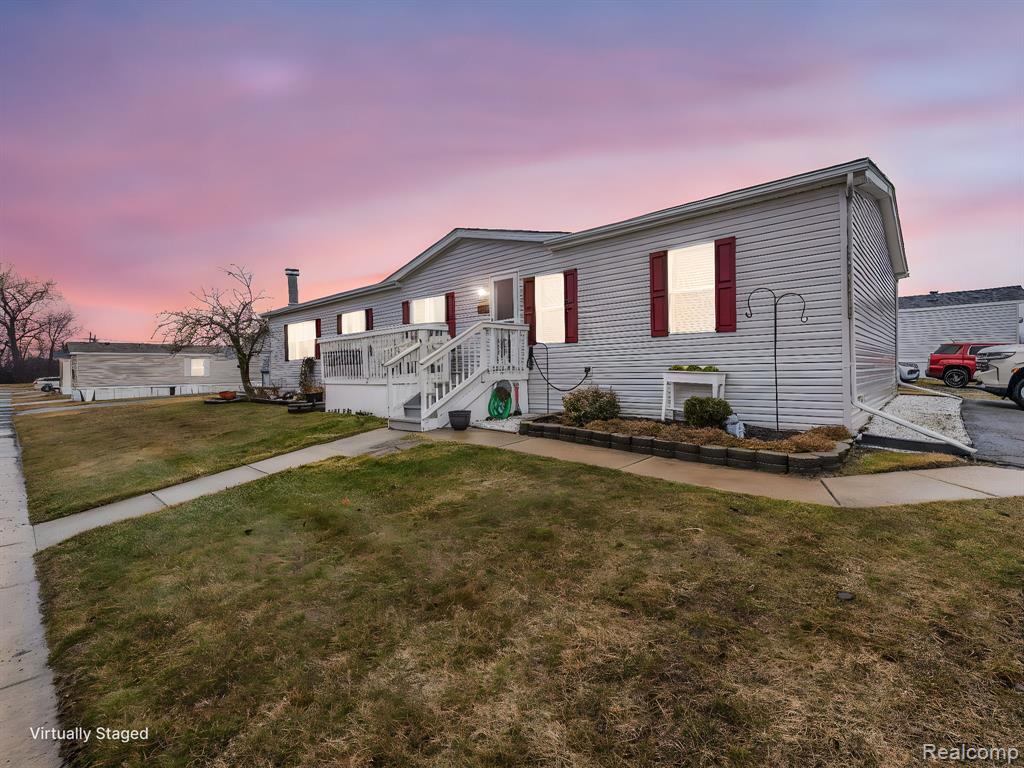 29403 Wedgewood, Flat Rock, MI 48134 — Photo 26