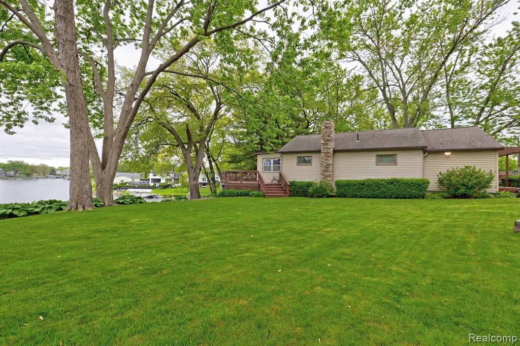 4030 ROLLINS Avenue, Waterford, MI 48329 — Photo 7
