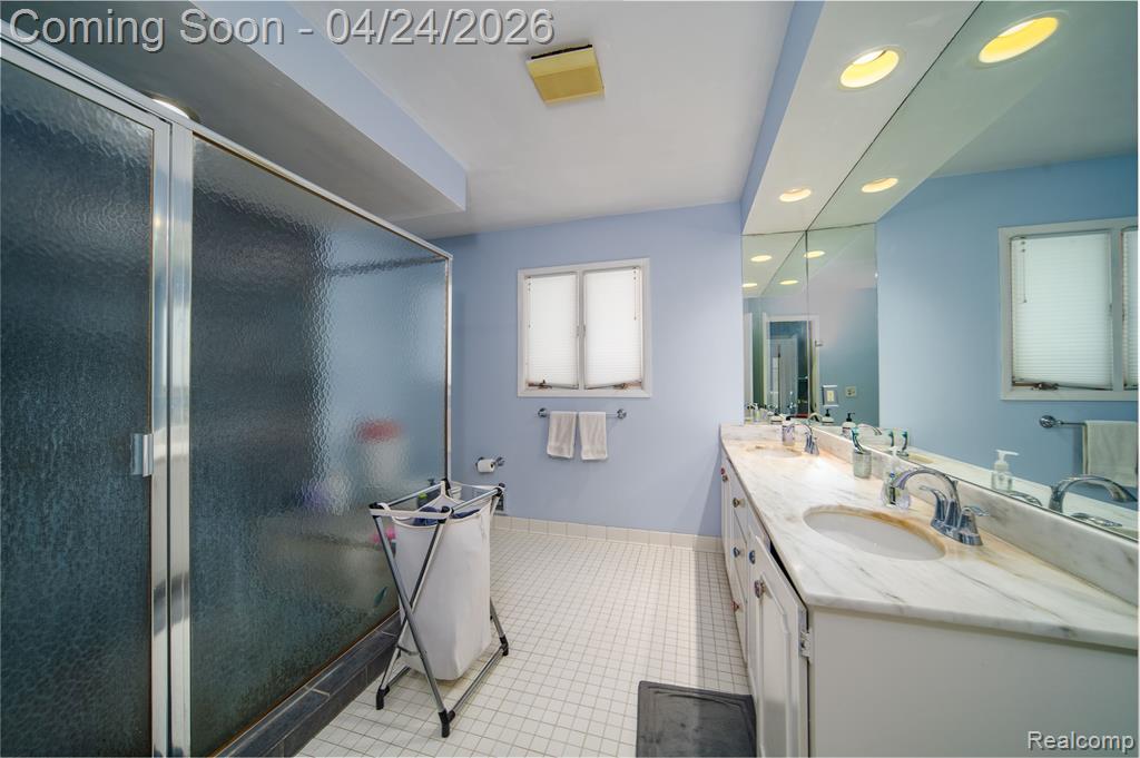 24531 Bloomington Drive, Franklin, MI 48025 — Photo 16