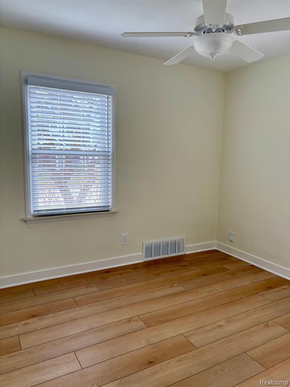 4231 THOMAS Avenue, Berkley, MI 48072 — Photo 8