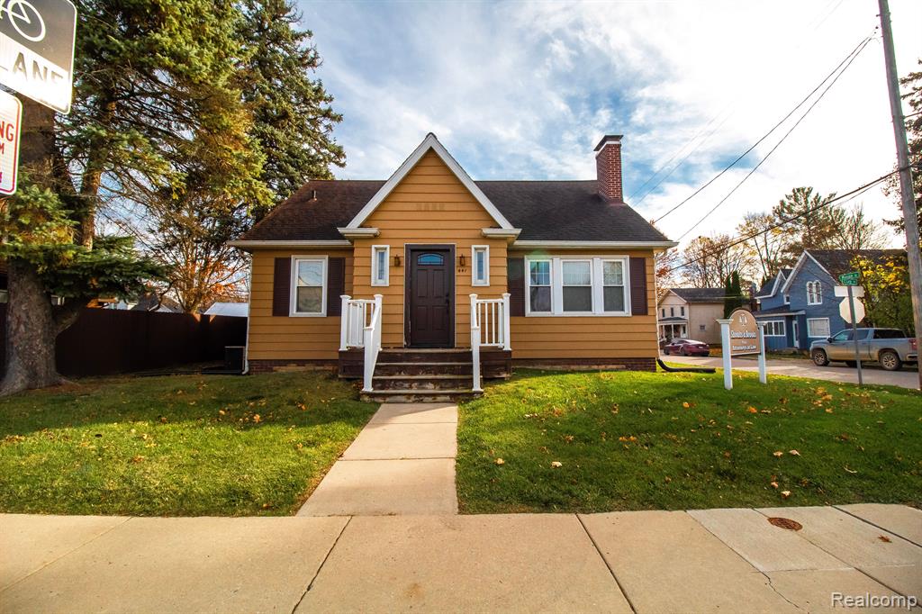441 CLAY Street, Lapeer, MI 48446 — Photo 2