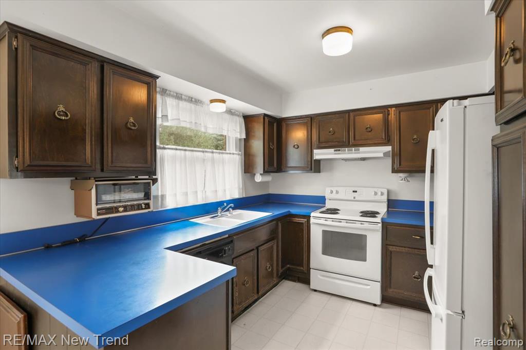44304 Galway Drive, Northville, MI 48167 — Photo 4