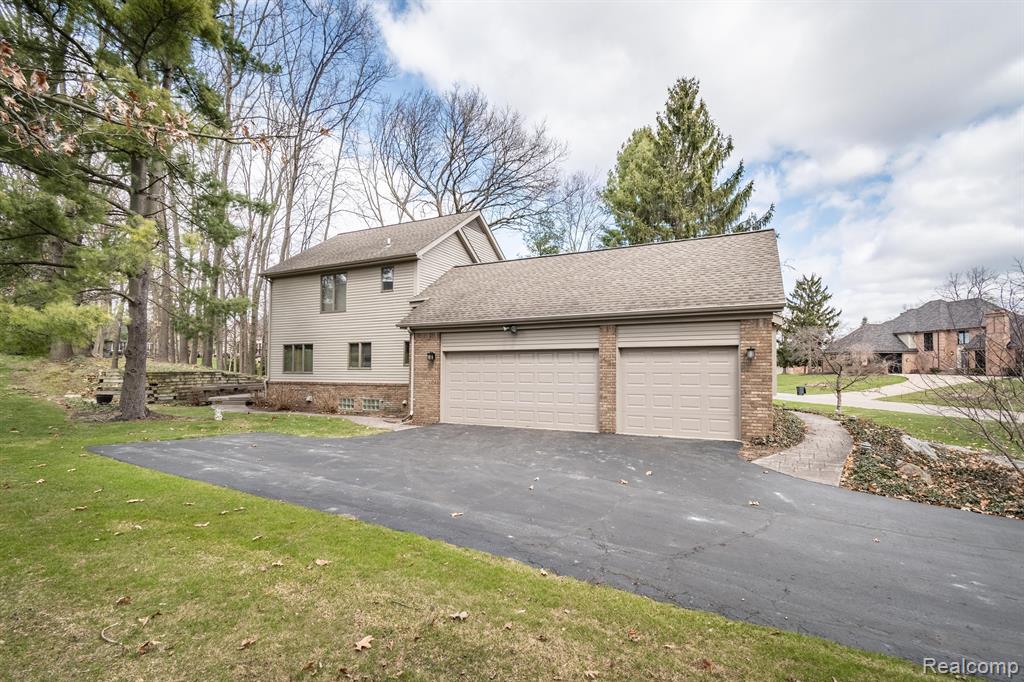 4435 OAK POINTE Drive, Brighton, MI 48116 — Photo 67