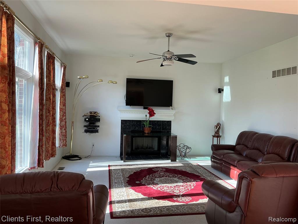 41074 Scarborough Lane, Novi, MI — Photo 30