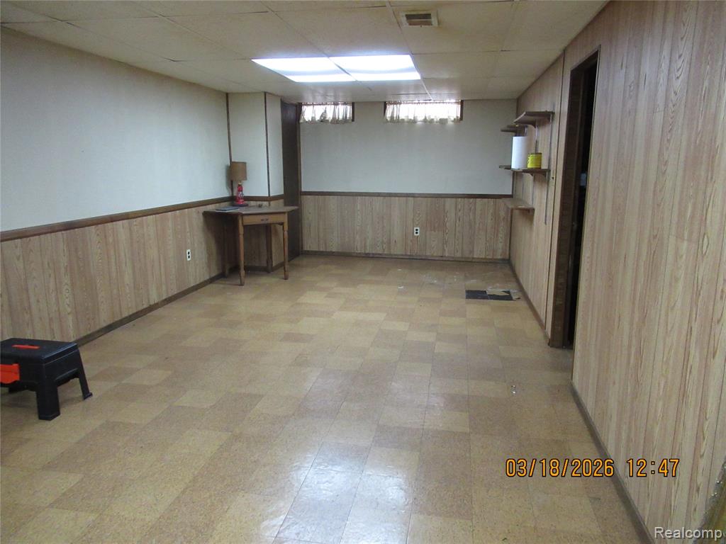 22457 Old Mill Court, Woodhaven, MI 48183 — Photo 17
