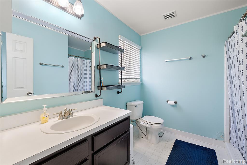 3373 Glover Road, Almont, MI 48003 — Photo 14