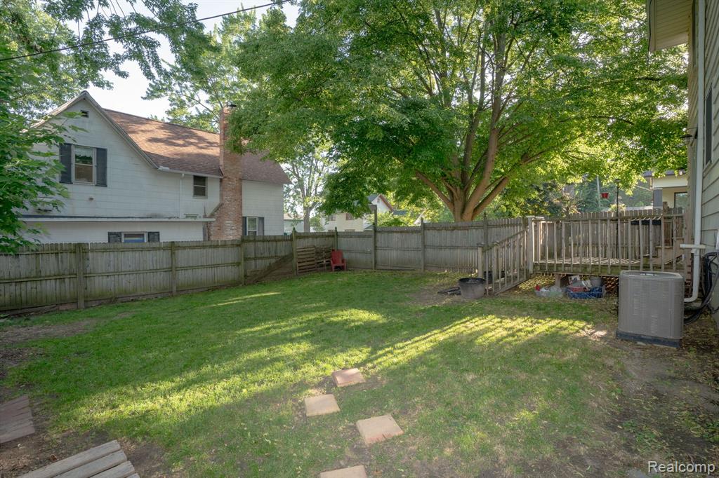 515 Jay Street, St. Clair, MI 48079 — Photo 20