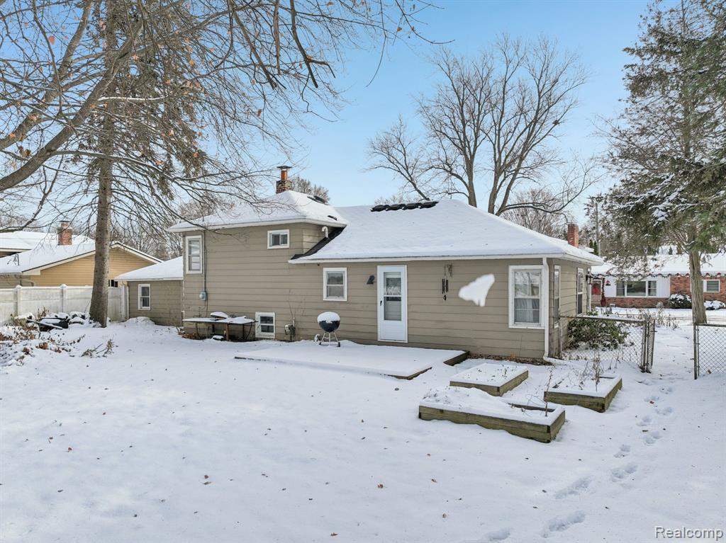 4049 S Shore Street, Waterford, MI 48328 — Photo 19
