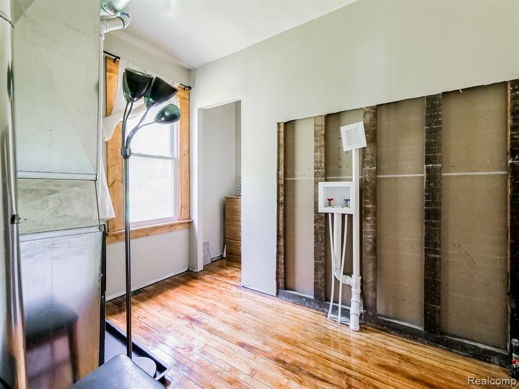 463 S JUNCTION Street, Detroit, MI 48209 — Photo 9
