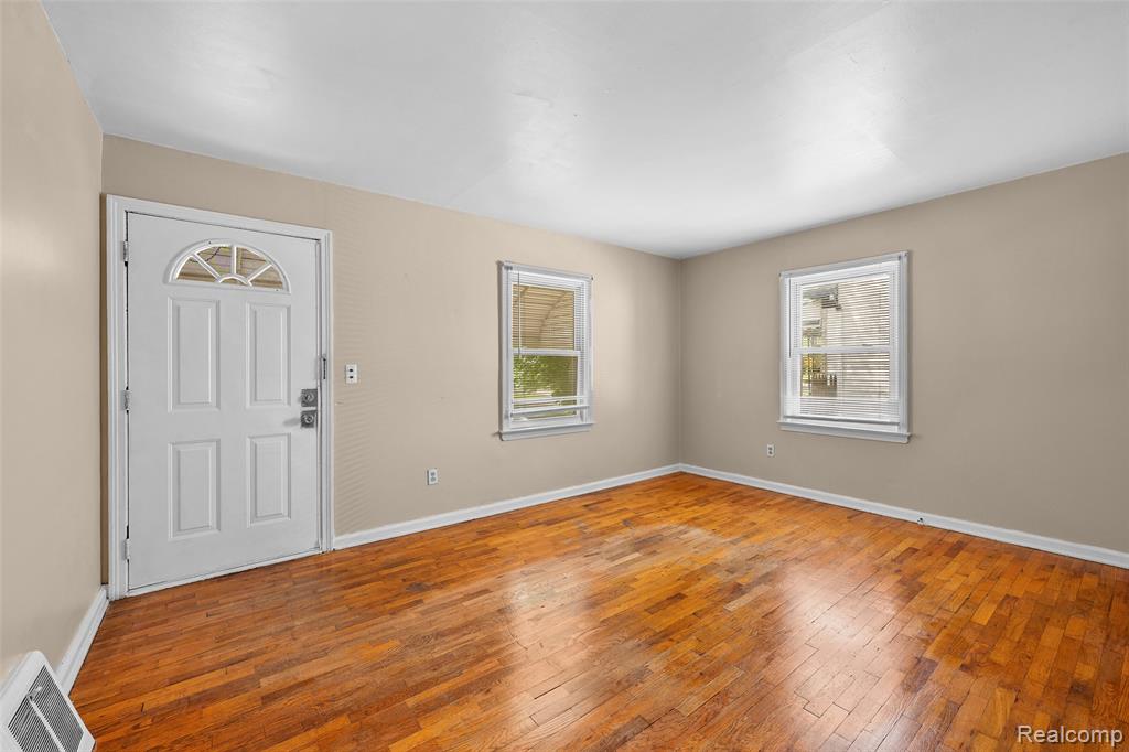 7490 Lamphere, Redford, MI 48239 — Photo 5