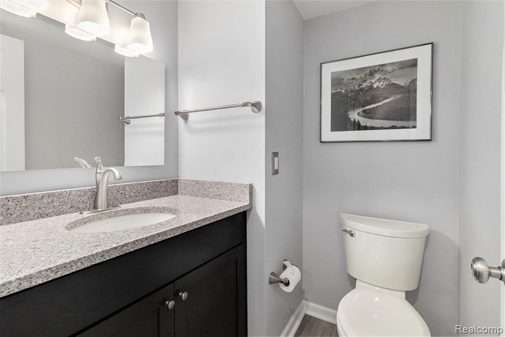 4597 Broughton Drive, Bloomfield Hills, MI 48301 — Photo 22