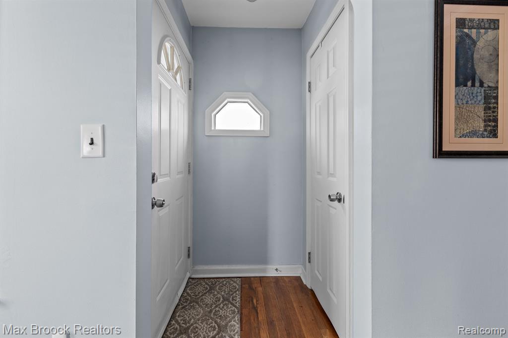 490 ROTH Boulevard, Clawson, MI — Photo 5