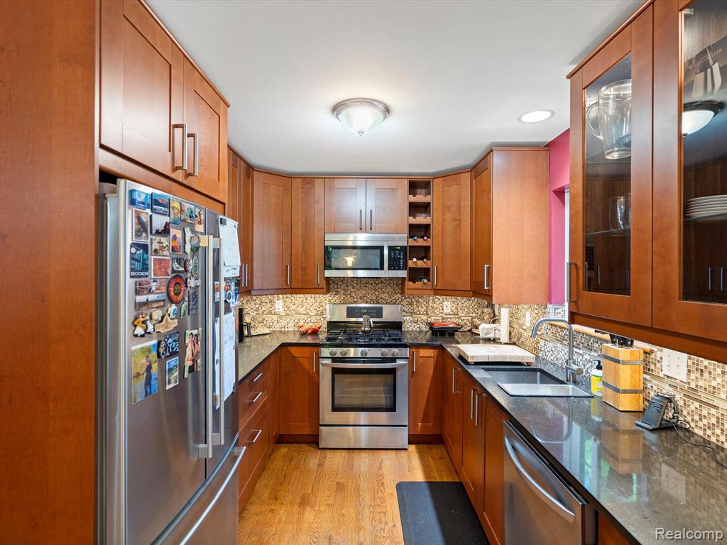 62 S WASHINGTON Street, Lake Orion, MI 48362 — Photo 10
