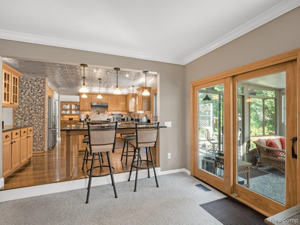 42688 Preswick Court, Van Buren, MI 48111 — Photo 9