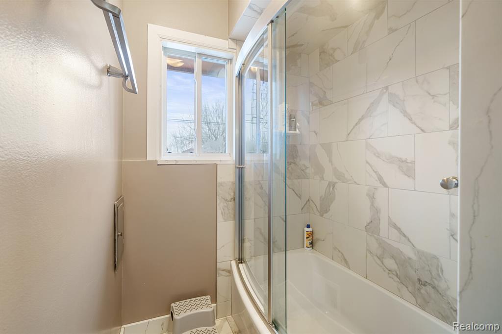 41316 Paign Drive, Sterling Heights, MI 48313 — Photo 13