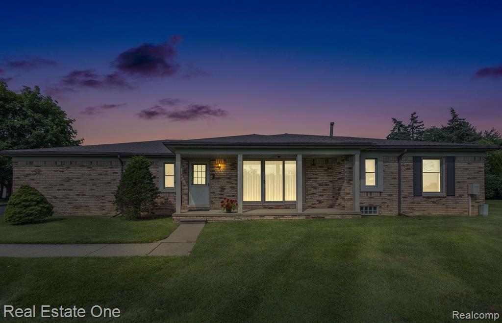 49139 FREEDOM Court, 4, Shelby Twp, MI 48315 — Photo 40