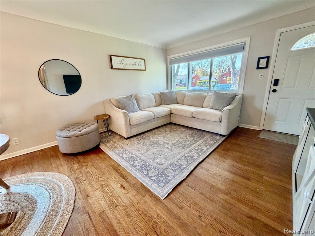 579 Lerner Avenue, Commerce Twp, MI — Photo 4