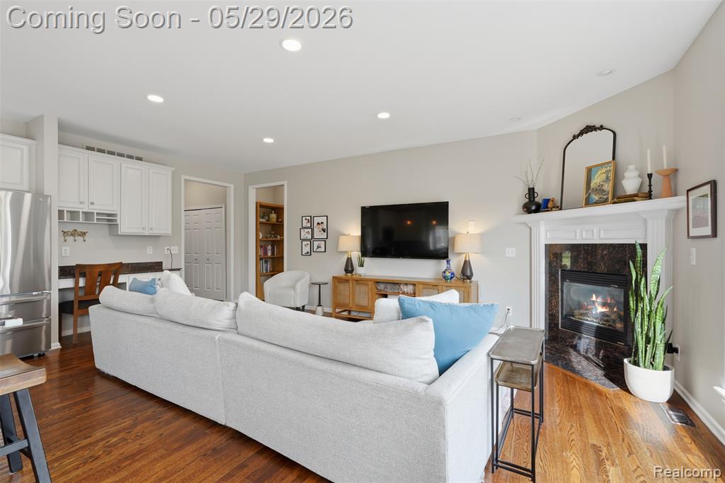 735 Kentbrook Drive, Commerce Twp, MI 48382 — Photo 17