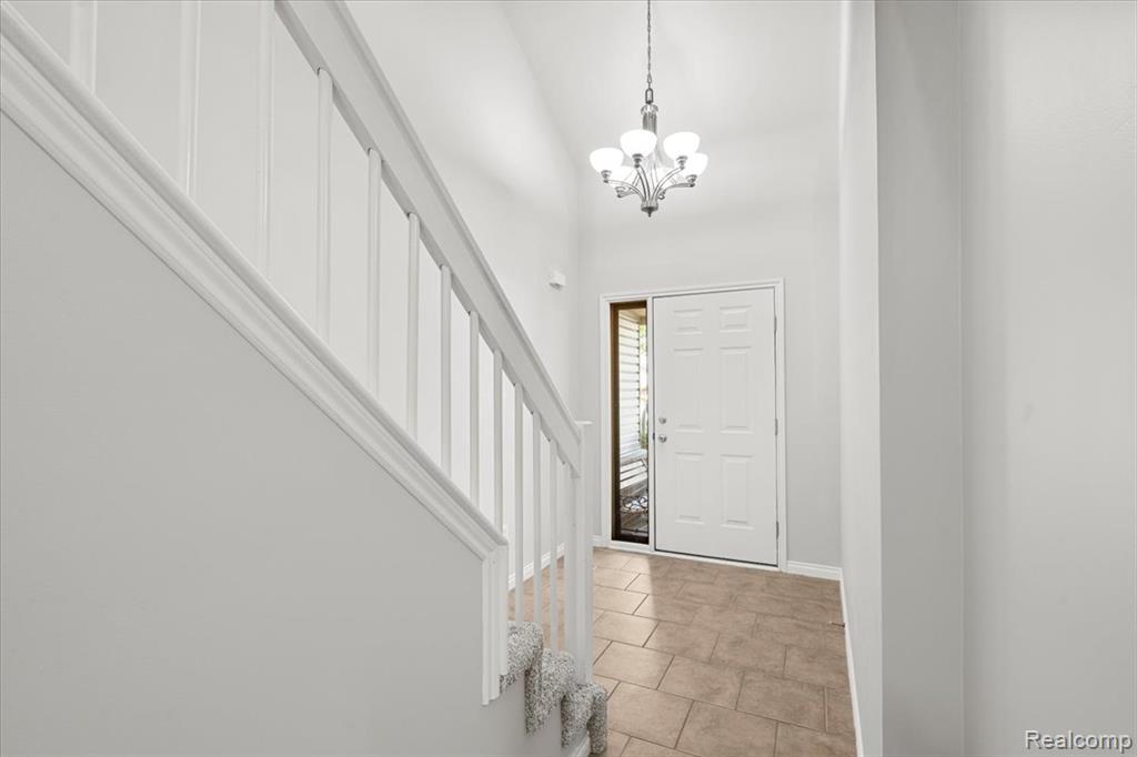 17452 Ava Court, New Boston, MI 48164 — Photo 13