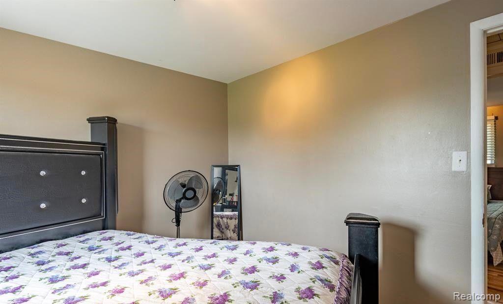41210 PAIGN Drive, Sterling Heights, MI 48313 — Photo 12