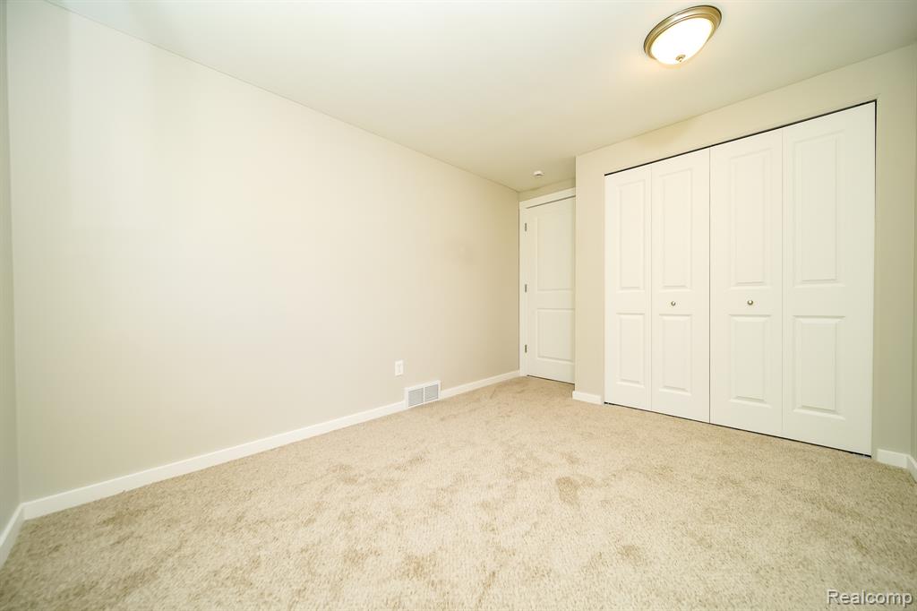 48297 Mallard Drive, New Baltimore, MI 48047 — Photo 60