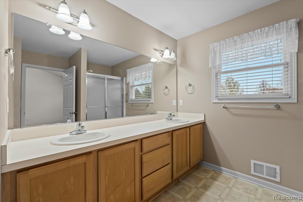 852 Faith Court, Milan, MI 48160 — Photo 16