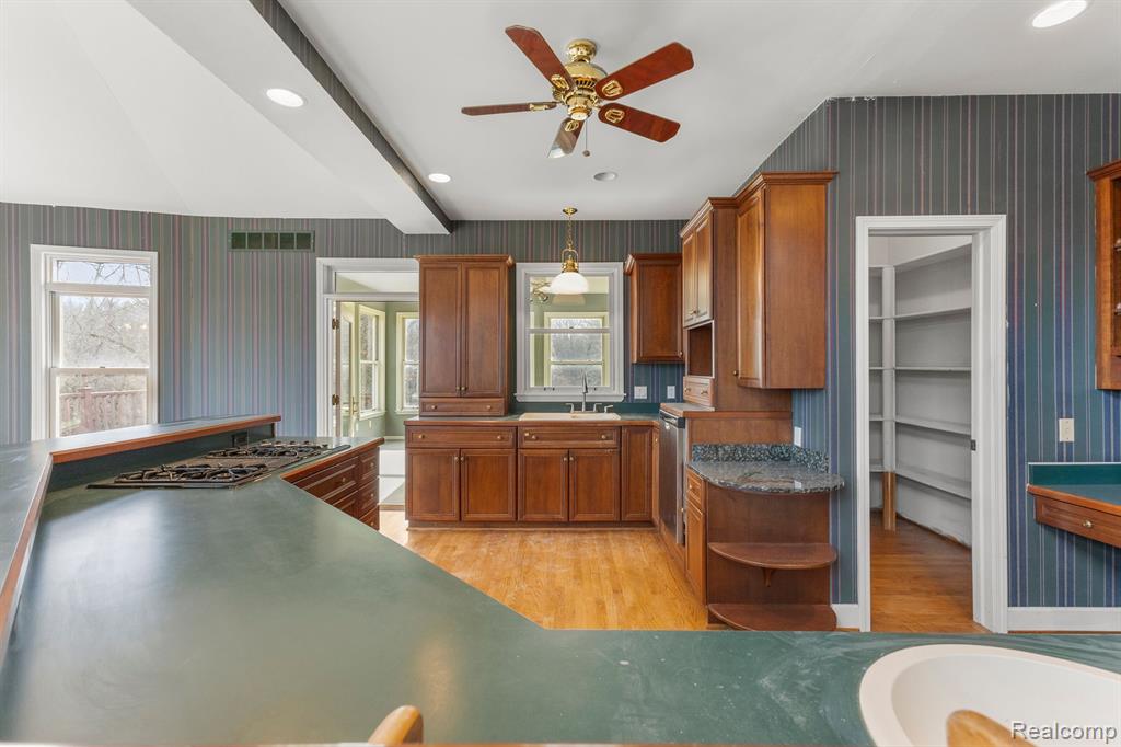 6555 WARREN Road, Ann Arbor, MI 48105 — Photo 30