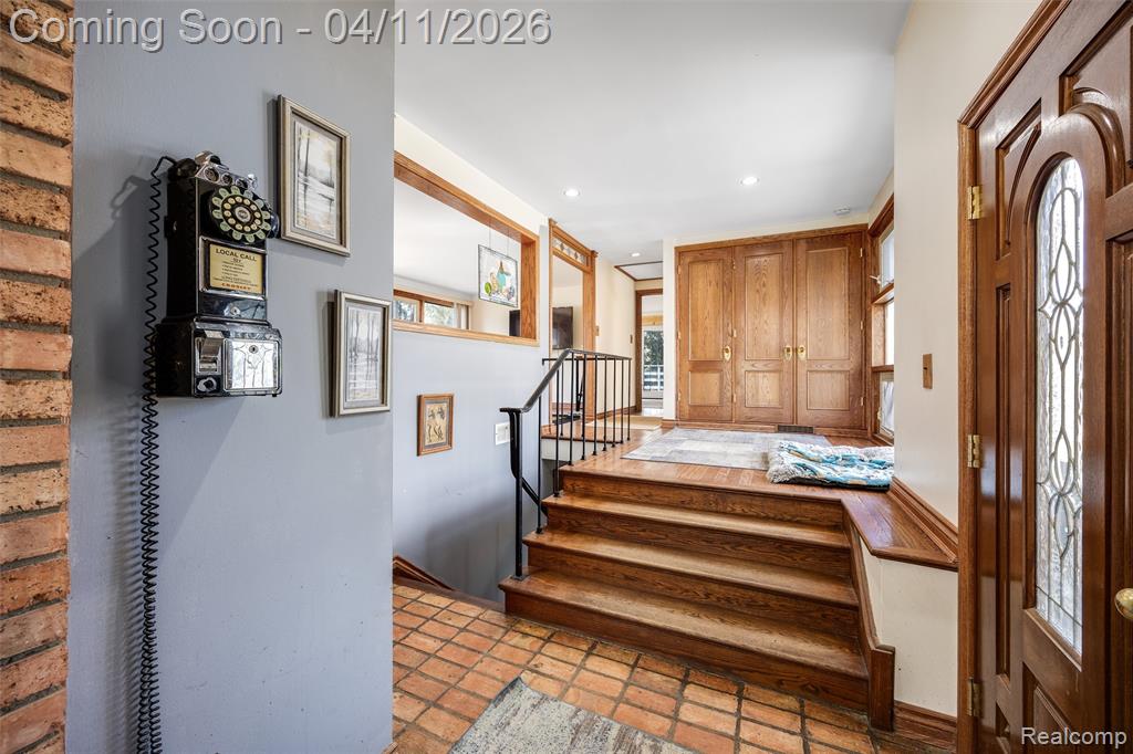 32998 Biddestone Lane, Farmington, MI, 48334