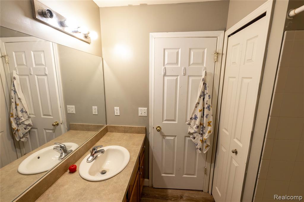 16066 Morningside, Northville, MI 48168 — Photo 14