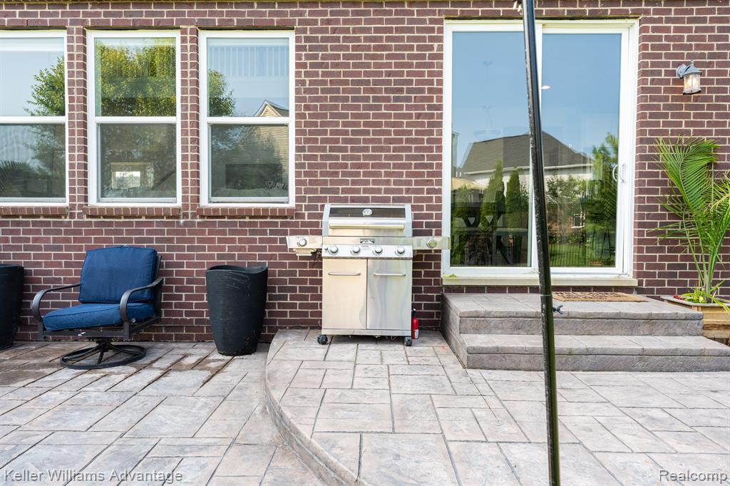 124 Shannon Partin Boulevard, South Lyon, MI 48178 — Photo 56