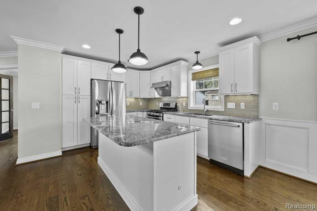 520 SIMON, Royal Oak, MI 48067 — Photo 8