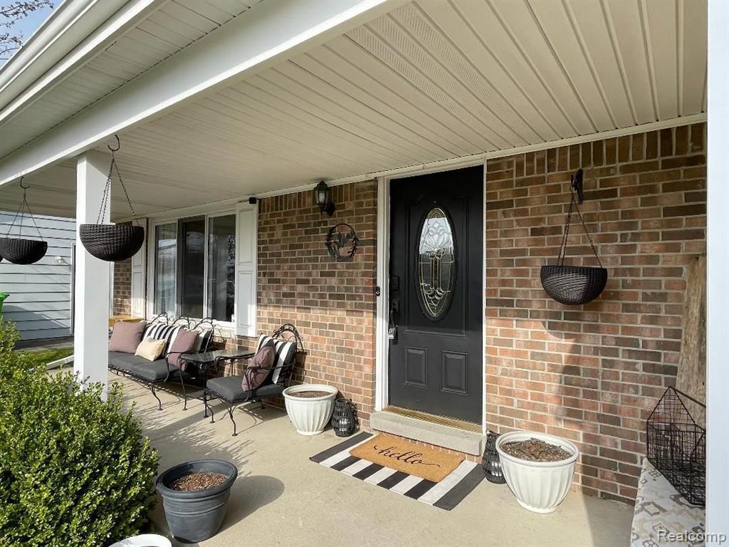 49200 KIMBERLY ANN Lane, Chesterfield, MI — Photo 2