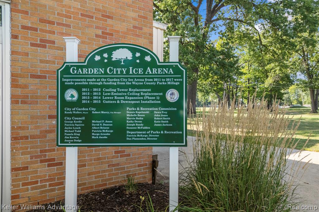 6514 Sharon Street, Garden City, MI — Photo 48