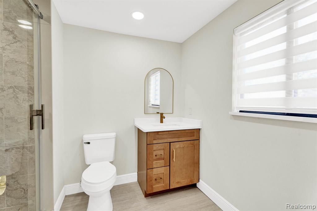 40206 Ashland Drive, Sterling Heights, MI 48313 — Photo 44