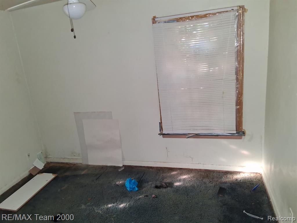 19211 Pierson Street, Detroit, MI 48219 — Photo 23