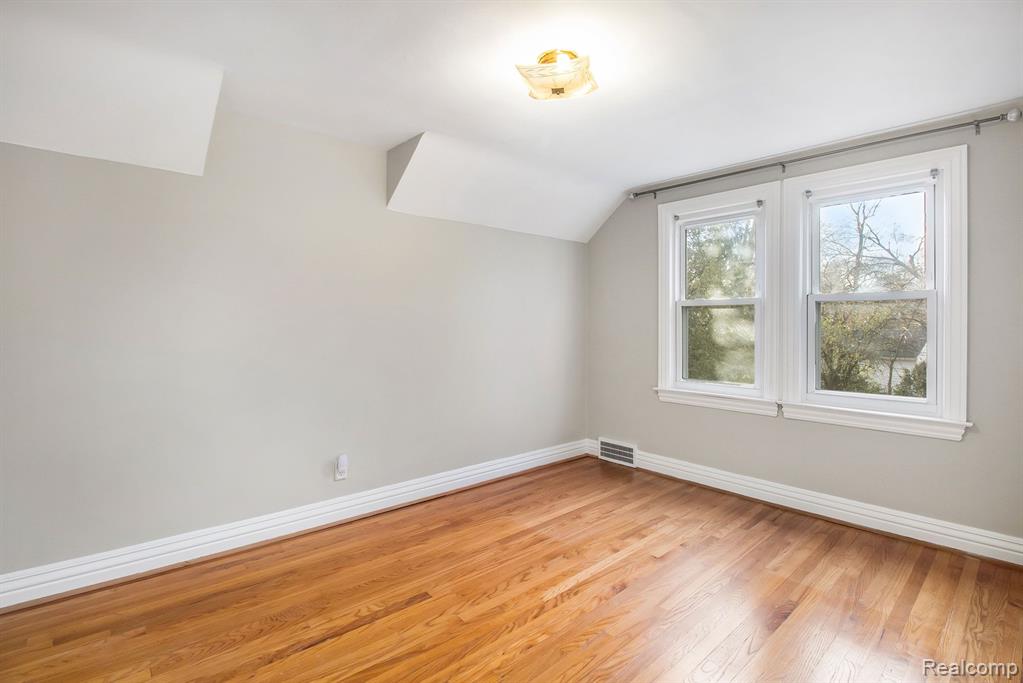 5 WENONAH Drive, Pontiac, MI 48341 — Photo 21