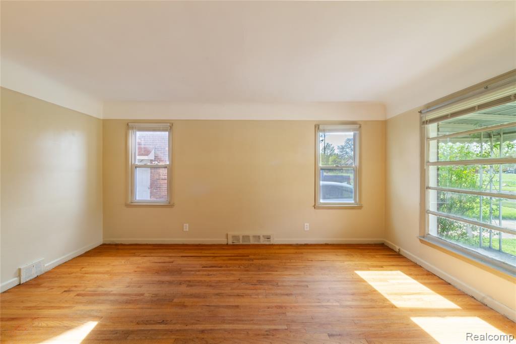 16260 Bringard Drive, Detroit, MI 48205 — Photo 5